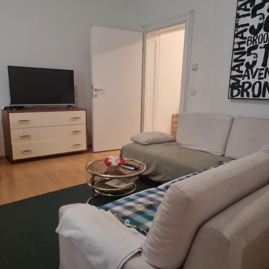 Bella Apart Apartment Wina Bagian luar foto